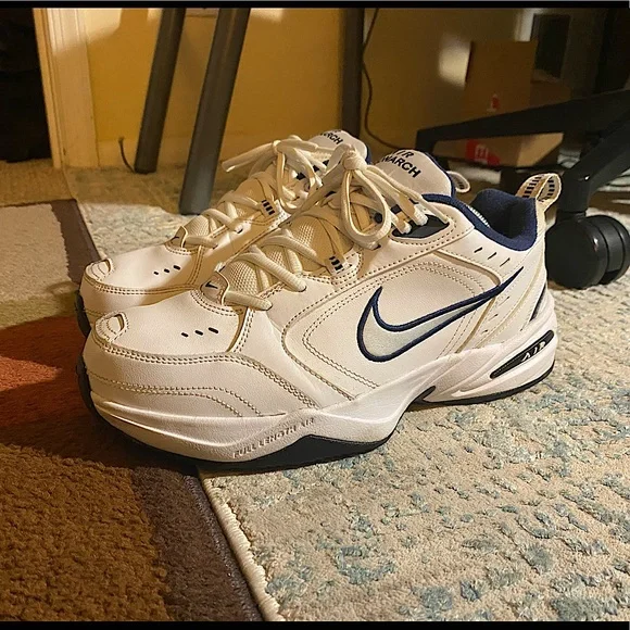 Nike Shoes Size 42 Eu To Us Nike Shoes Nike Air Monarch Iv